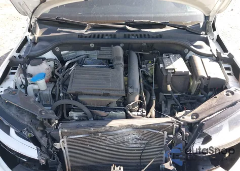 2018 Volkswagen Jetta Se/Wolfsburg из США, поврежденный, VIN 3VWDB7AJ5JM214277